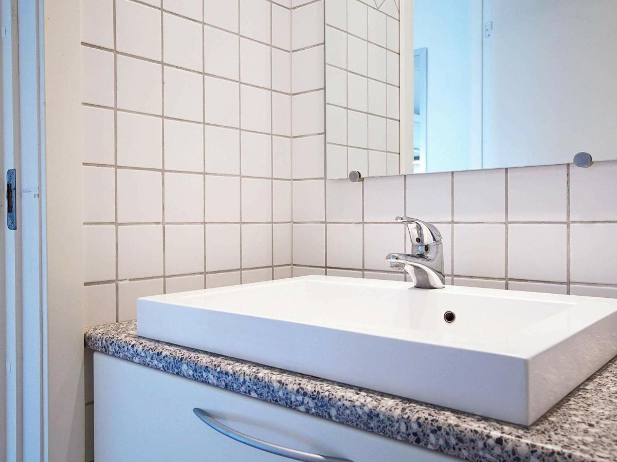 4 Person Holiday Home In Allinge Zewnętrze zdjęcie